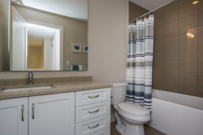 Upper Floor Bathroom - Harrison Collection