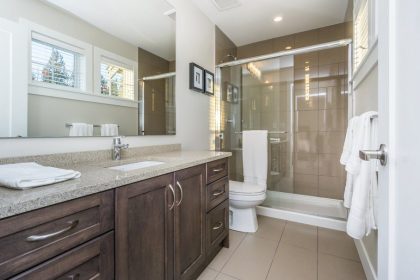 Master Bathroom - Harrison Collection