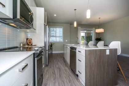 Main Floor - Kitchen